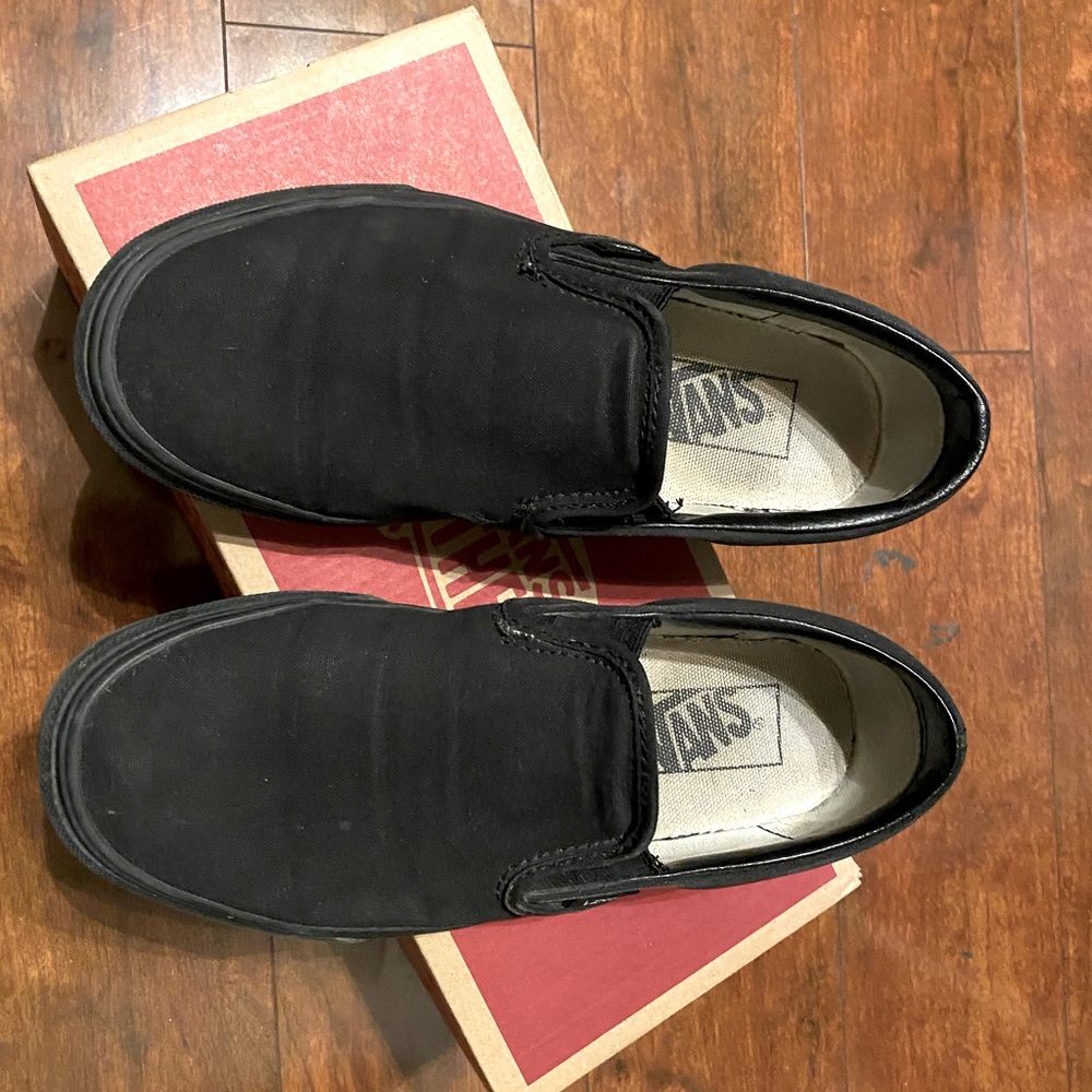 Slip-on Vans in Black